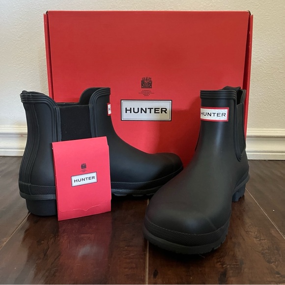 NIB Authentic Hunter Women’s Chelsea Boot - Black - Picture 1 of 6